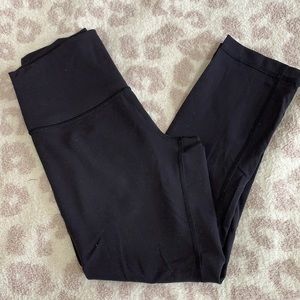 Size 6 - Wunder Under High Rise Leggings